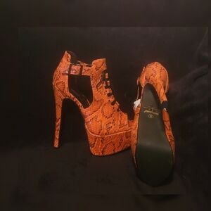 Ultra High Platform Stiletto